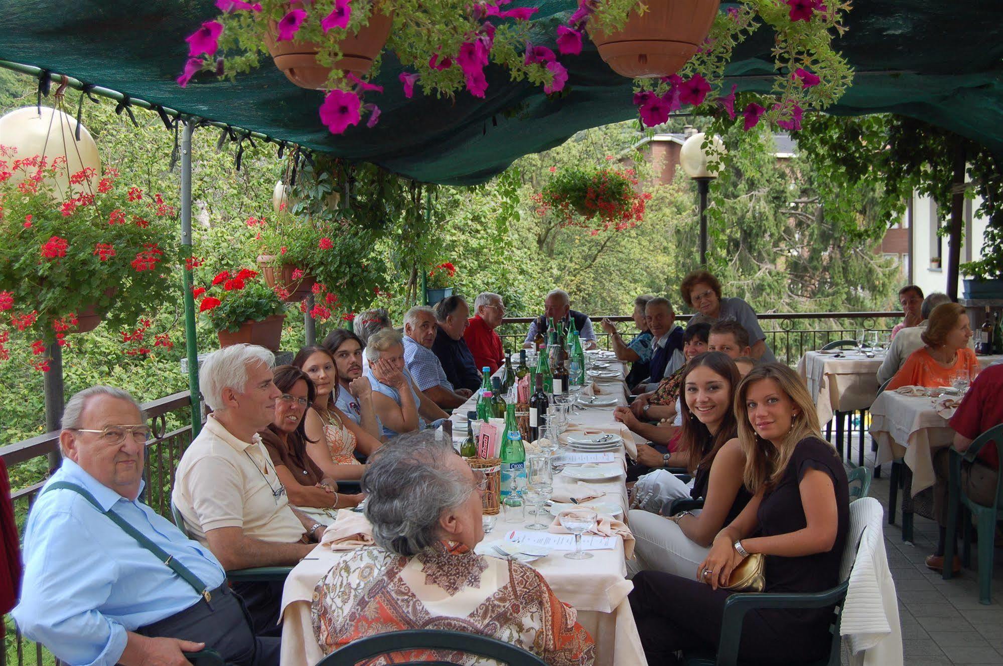 Albergo Sala Valbrona Dış mekan fotoğraf